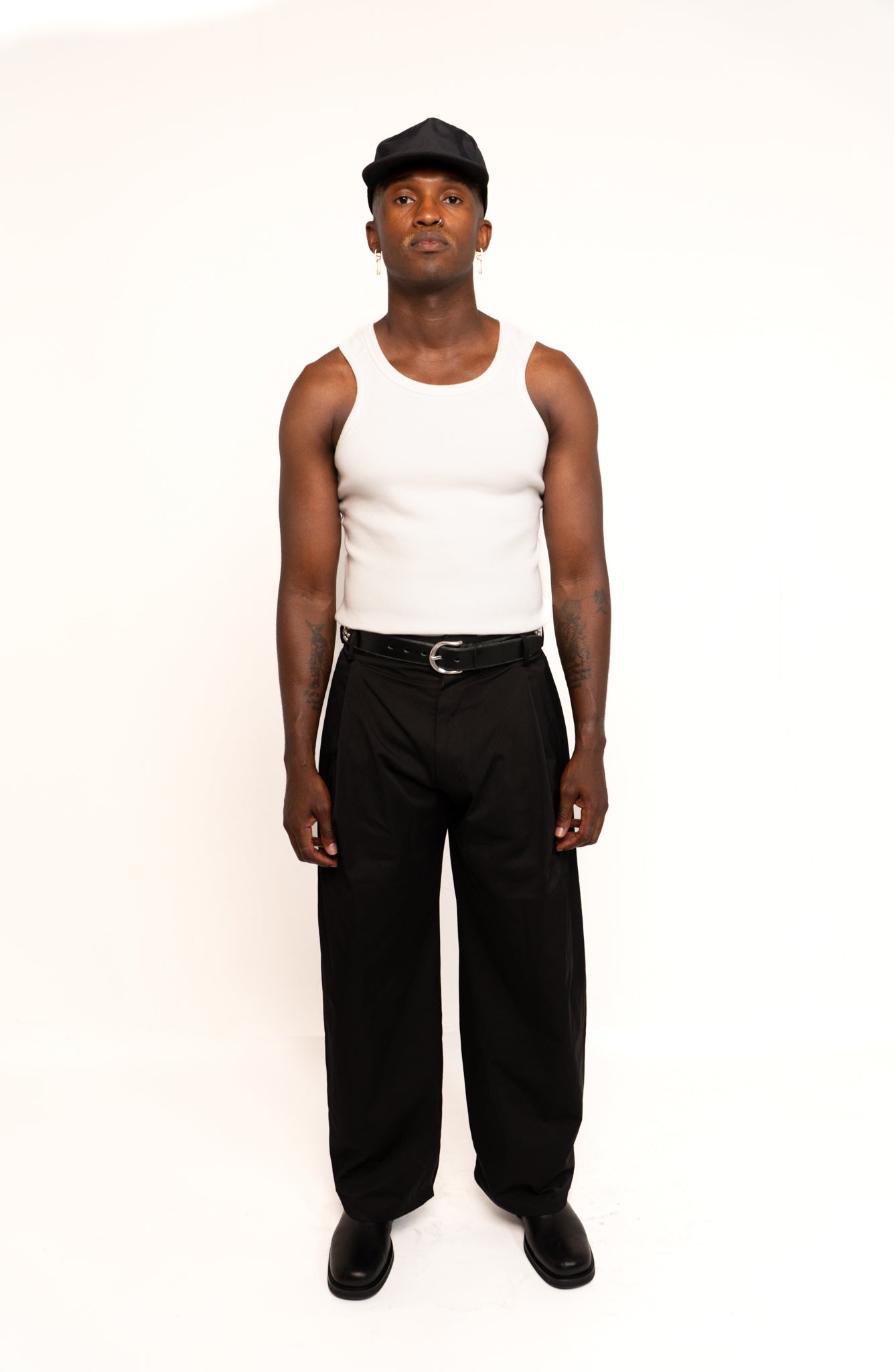 the tank (white)