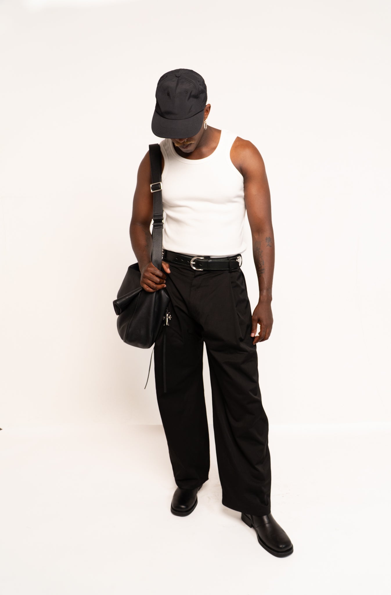the tank (white)