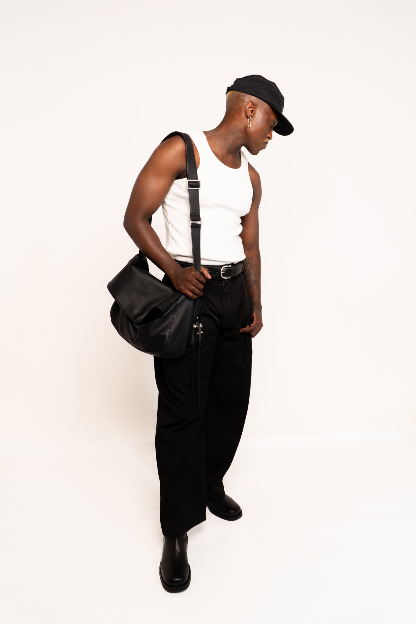 the tank (white)