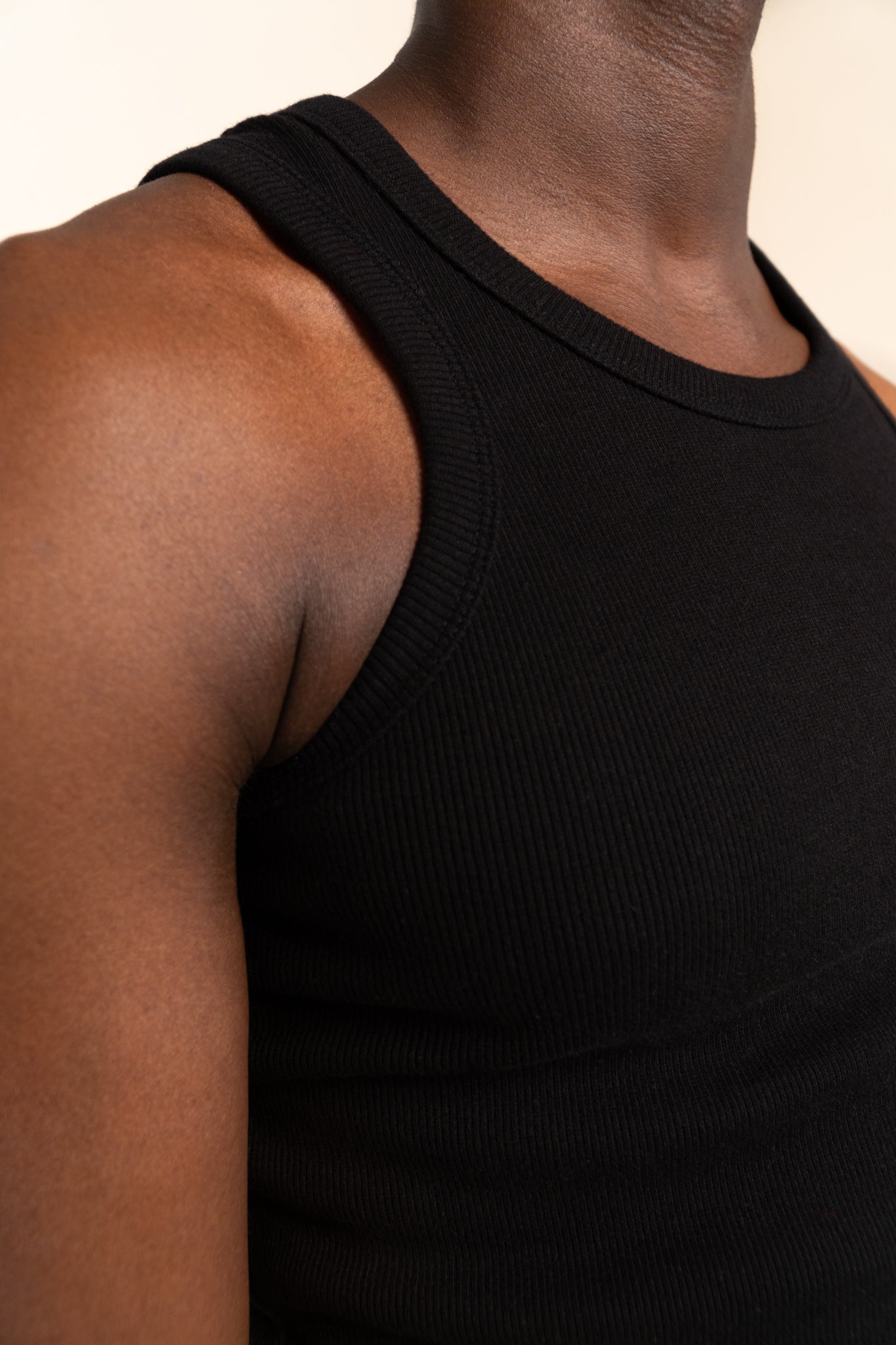 the tank (black)