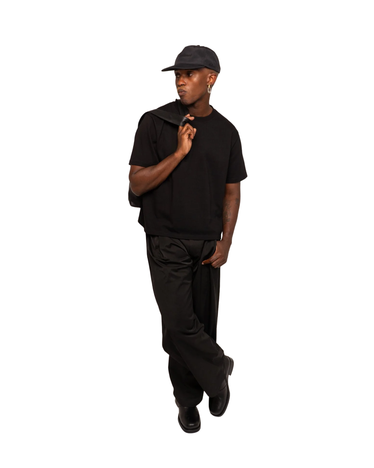 V2 (minimalist beefy tee black)