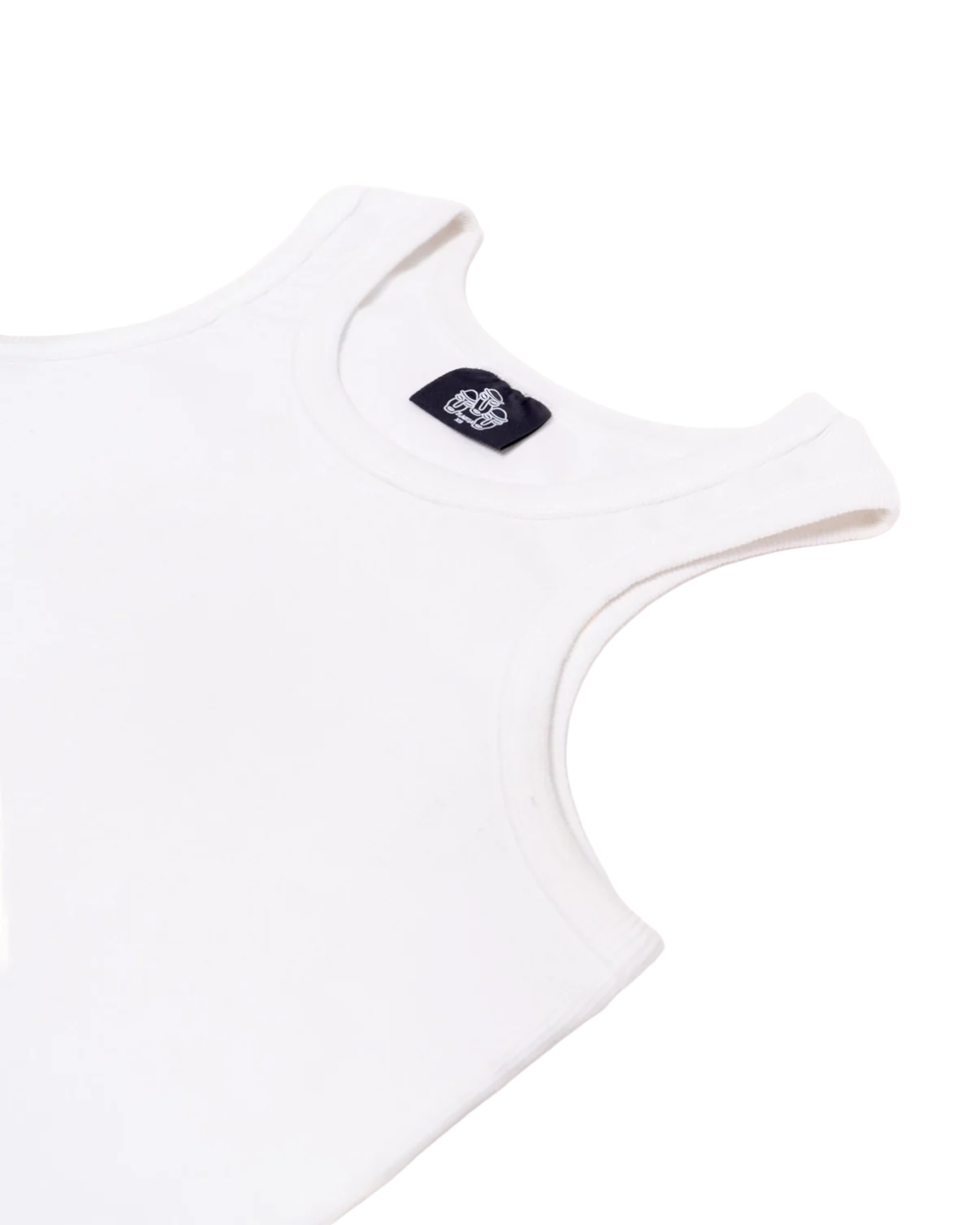 the tank (white)